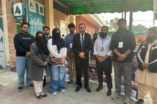 Prof. Dr. Muhammad Kamran, Worthy Vice Chancellor visited Admission Cell at Abbasia Campus, IUB.