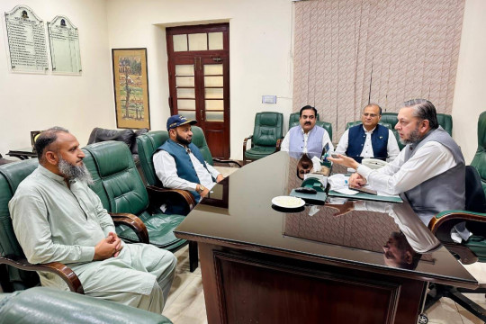 A delegation of NESCOM led by senior officials met with Vice Chancellor Prof. Dr. Muhammad Kamran