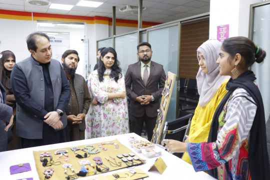 Mr. Muhammad Shaji-Ur-Rehman, Registrar visited Regional Plan9 Center at Islamia University of Bahawalpur