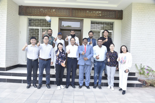 A high-level delegation from an educational institution of the People's Republic of China paid a detailed visit to IUB