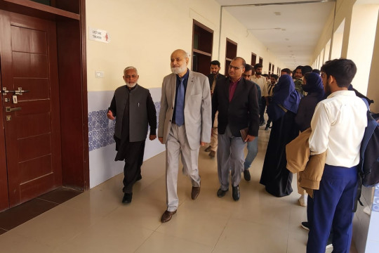 Honorable Vice Chancellor Prof Dr. Naveed Akhtar visited Faculty of Computing, IUB