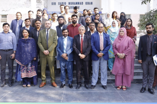 Worthy Vice Chancellor Prof. Dr. Muhammad Kamran visited the various IUB venues