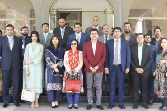 The officers of the 39th mid-career management course from NIM Islamabad visited IUB