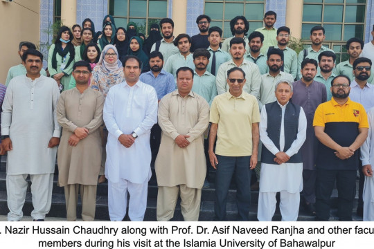 Dr. Nazir Hussain Chaudhry, a social worker, psychotherapist and life coach from Canada visited the IUB