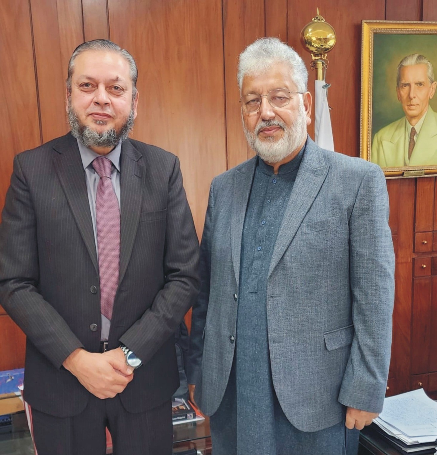 Vice Chancellor Prof. Dr. Muhammad Kamran met with Chairman HEC Pakistan Prof. Dr. Mukhtar Ahmed