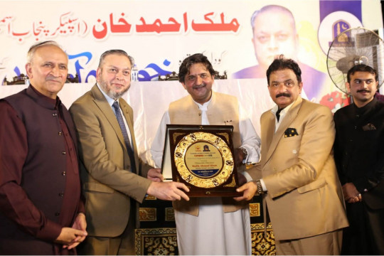 VC Prof. Dr. Muhammad Kamran attended the oath-taking ceremony of students at a private college in Sahiwal.