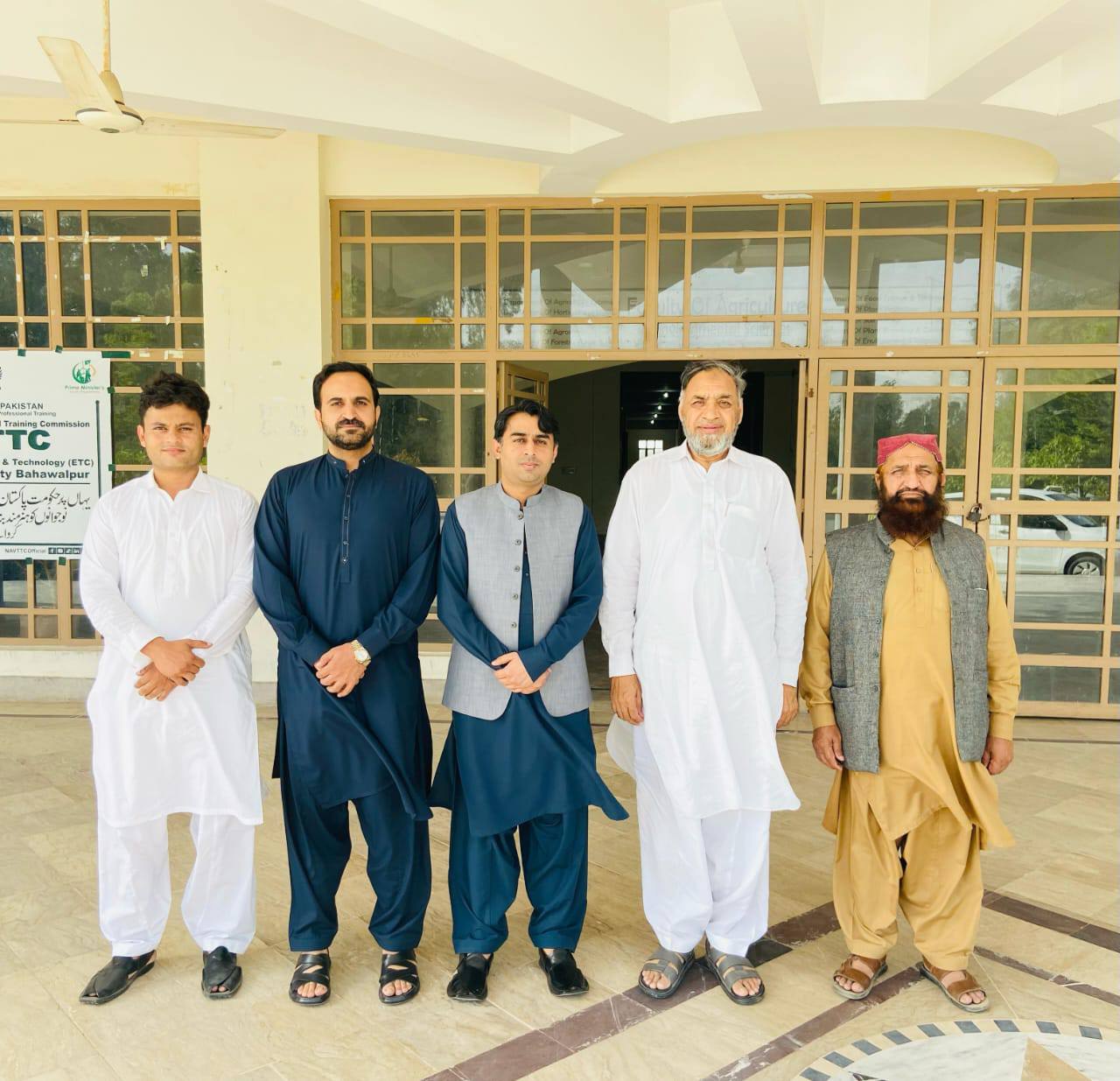 Visit of Dr. Abid Mahmood, Chief Executive of Punjab Agricultural Research Board, to the Department of Soil Science, IUB