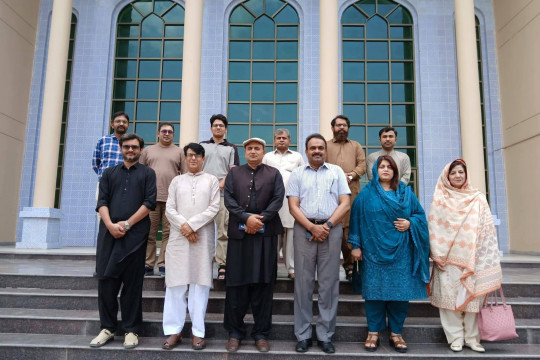 On the anniversary of Allama Muhammad Iqbal, Brigadier (R) Dr. Waheed-uz-Zaman Tariq gave a special lecture.
