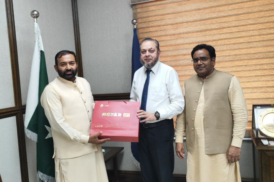 Faculty members of IUB Horticulture brief Vice Chancellor on research collaboration visit to Tarim University, China