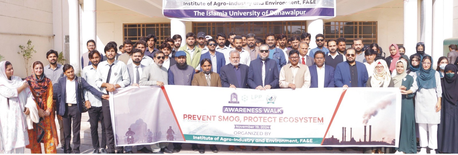 Islamia University of Bahawalpur organized awareness walk on smog at Baghdad-ul-Jadeed Campus