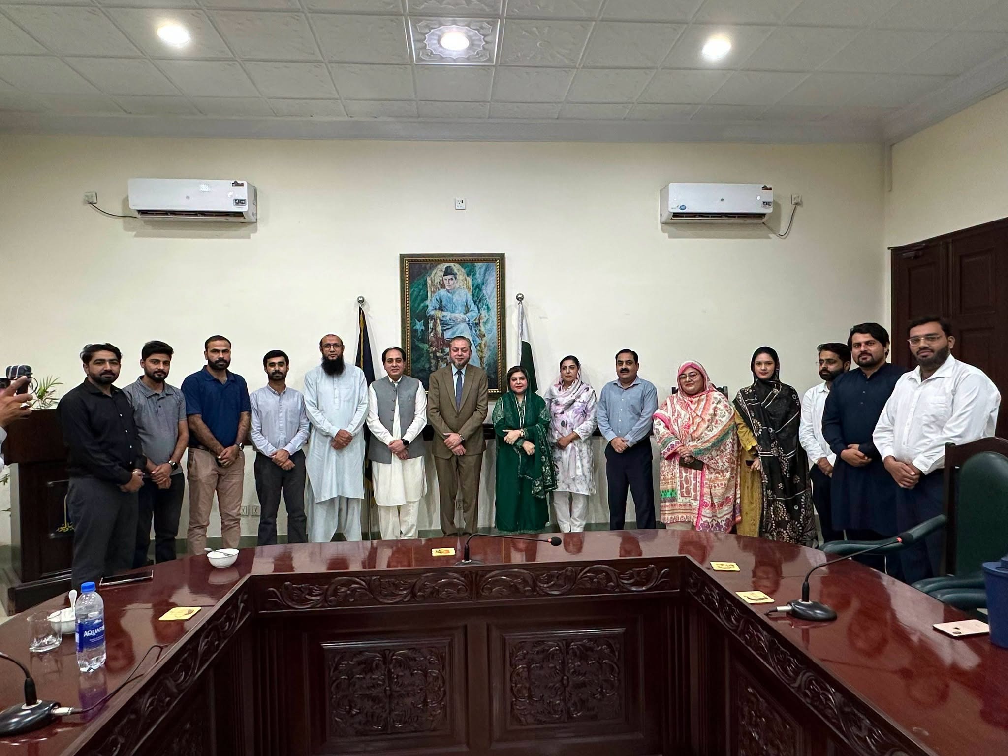 Vice Chancellor Prof. Dr. Muhammad Kamran talks to faculty members and alumni, discusses about AI courses