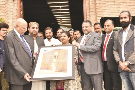 Governor Punjab Ch. Muhammad Sarwar during inauguration of Hakra Art Gallery